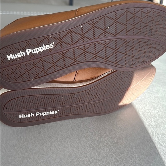 Hush Puppies Tan Leather Women's Sneakers - Picture 4 of 4